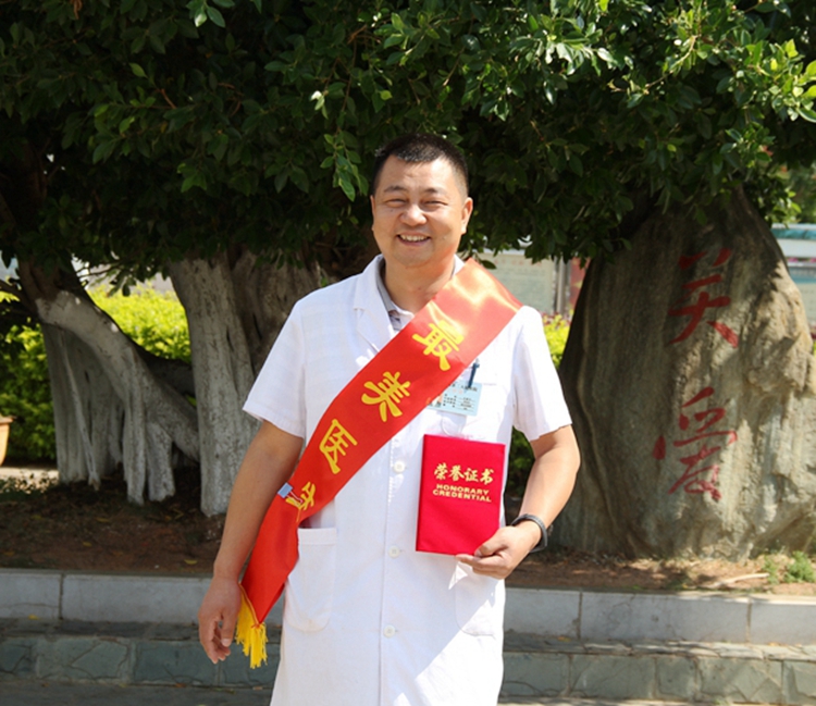 2.吴国平.JPG
